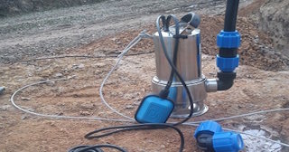 Установка дренажного насоса в Лысьве - услуги от СантехДомЛсь, расценки от 3059 рублей